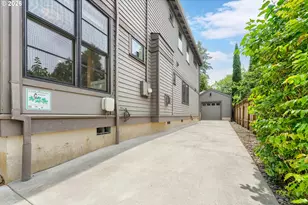 3646 SE Martins St, Portland, OR 97202 - Photo 38