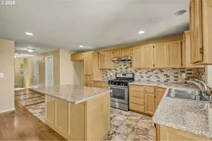 13718 NE 65th St, Vancouver, WA 98682 - Photo 8