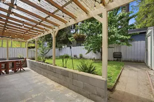 2615 SE 84th Pl, Portland, OR 97266 - Photo 22