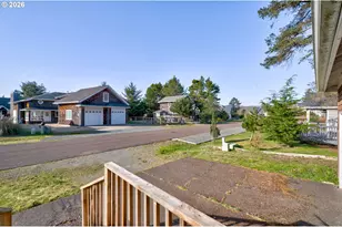 26523 Chieftain Dr, Rockaway Beach, OR 97136 - Photo 28
