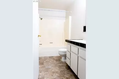 8856 SE Jannsen Rd, Clackamas, OR 97015 - Photo 16