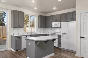 3273 SW 179th Terrace, Beaverton, OR 97003 - Photo 8