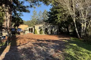 16947 Parkview Dr, Brookings, OR 97415 - Photo 1