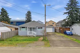 10068 SE Brandeis St, Clackamas, OR 97015 - Photo 2