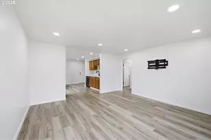 10068 SE Brandeis St, Clackamas, OR 97015 - Photo 6