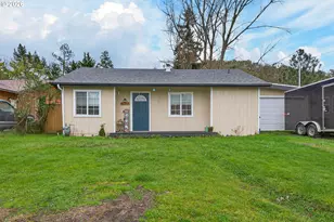 1543 NE Hollis St, Roseburg, OR 97470 - Photo 1