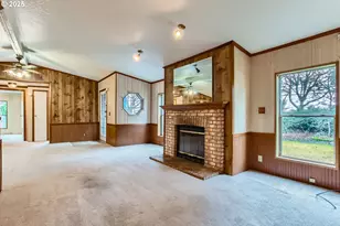 18485 SW Pacific Dr, Tualatin, OR 97062 - Photo 8