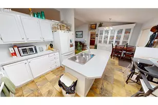 96420 Alder Ridge Rd, Brookings, OR 97415 - Photo 6