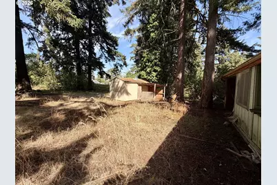 12825 SE Lincoln St, Portland, OR 97233 - Photo 42