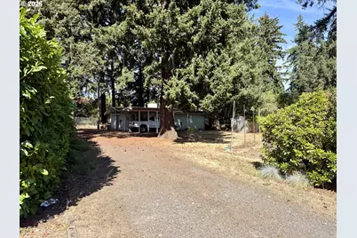 12825 SE Lincoln St, Portland, OR 97233 - Photo 2