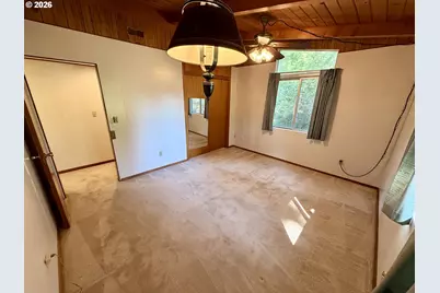 12825 SE Lincoln St, Portland, OR 97233 - Photo 34