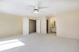10480 SW Highland Dr, Portland, OR 97224 - Photo 20