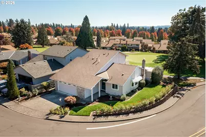 10480 SW Highland Dr, Portland, OR 97224 - Photo 1