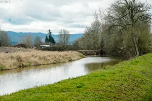 34579 E Columbia Ave, Scappoose, OR 97056 - Photo 34