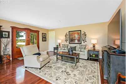 34579 E Columbia Ave, Scappoose, OR 97056 - Photo 16