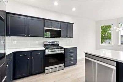 14121 SW Tewkesbury Dr, Portland, OR 97224 - Photo 16