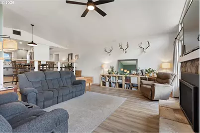 62945 Buchanan Ln, Island City, OR 97850 - Photo 16