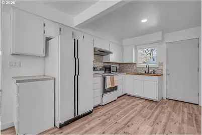 1095 Candlewood Dr NE, Keizer, OR 97303 - Photo 22