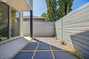 7307 N Stanford Ave, Portland, OR 97203 - Photo 26