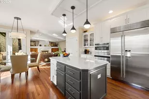 9238 NW Murdock St, Portland, OR 97229 - Photo 8