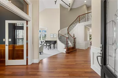 9238 NW Murdock St, Portland, OR 97229 - Photo 4