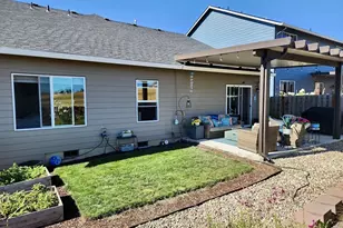 928 E 16th St, Lafayette, OR 97127 - Photo 14