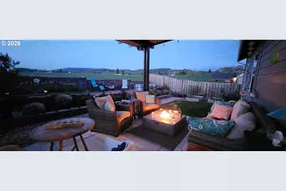 928 E 16th St, Lafayette, OR 97127 - Photo 14