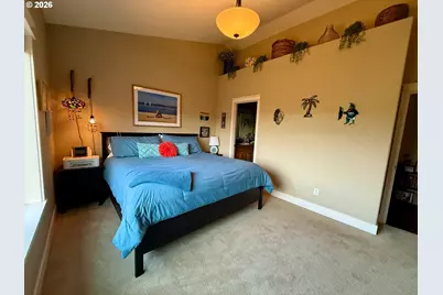 928 E 16th St, Lafayette, OR 97127 - Photo 6
