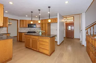 1811 NW 19th St, Gresham, OR 97030 - Photo 10