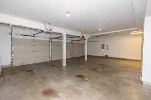 1811 NW 19th St, Gresham, OR 97030 - Photo 32