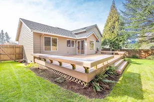 1811 NW 19th St, Gresham, OR 97030 - Photo 36