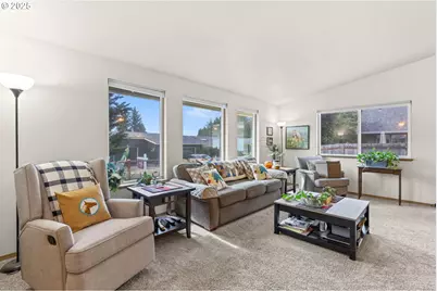 709 S Park St, Carlton, OR 97111 - Photo 16