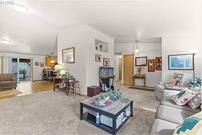 709 S Park St, Carlton, OR 97111 - Photo 18