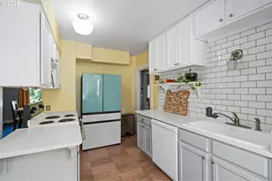 3525 NE 76th Ave, Portland, OR 97213 - Photo 10
