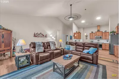 350 Powder Hill Dr, Kalama, WA 98625 - Photo 12