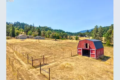 177 Spur Dr, Roseburg, OR 97471 - Photo 46