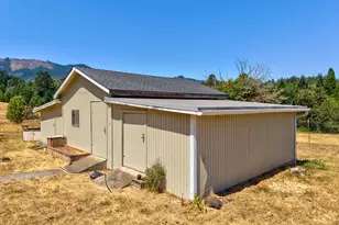 177 Spur Dr, Roseburg, OR 97471 - Photo 6