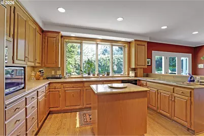 3484 SW Brentwood Dr, Portland, OR 97201 - Photo 18