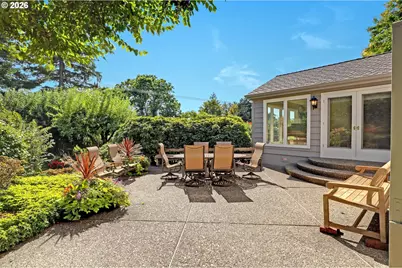 3484 SW Brentwood Dr, Portland, OR 97201 - Photo 30