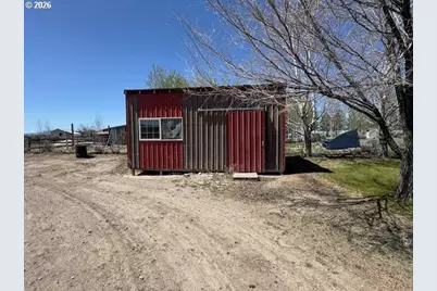 85474 Christmas Valley Hwy, Silver Lake, OR 97638 - Photo 8