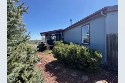 85474 Christmas Valley Hwy, Silver Lake, OR 97638 - Photo 2
