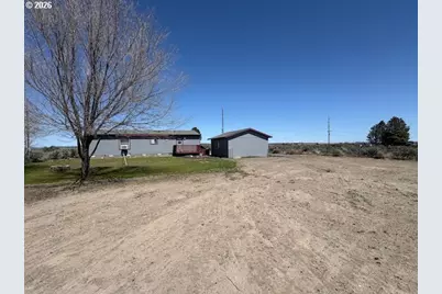 85474 Christmas Valley Hwy, Silver Lake, OR 97638 - Photo 6