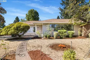 415 NE 116th Pl, Portland, OR 97220 - Photo 2