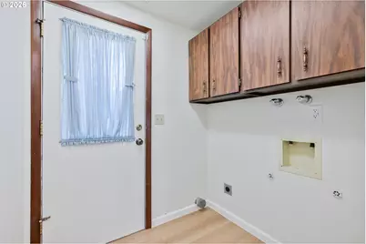 1205 Holly St, Kelso, WA 98626 - Photo 6