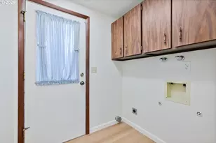 1205 Holly St, Kelso, WA 98626 - Photo 6