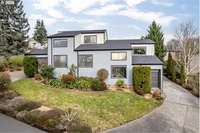 1205 Holly St, Kelso, WA 98626 - Photo 2