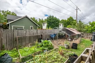 1023 Josephine St E, Monmouth, OR 97361 - Photo 32