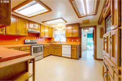 43304 Ames Creek Rd, Sweet Home, OR 97386 - Photo 4