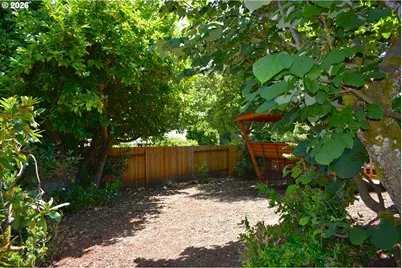 4739 Larkwood St, Eugene, OR 97405 - Photo 30