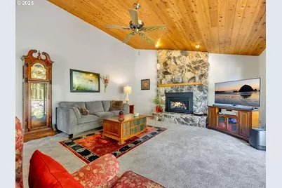 315 N Chinook St, Cannon Beach, OR 97110 - Photo 8